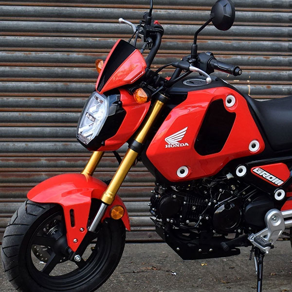 pyramid_bodywork_fly-screen_gayety-red-&-gloss-black-honda-msx-125-(21-)_detail1.jpg