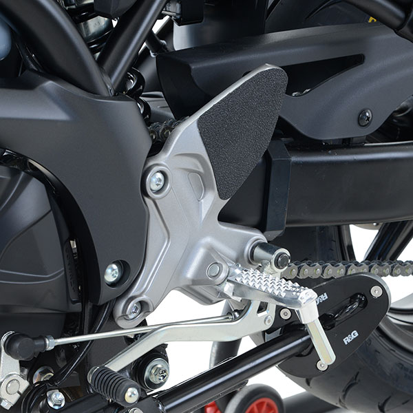 r&g_boot-guard-kit_suzuki-sv650.jpg