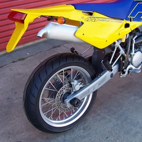 r-and-g_swingarm-protectors_husqvarna_sm125s_02-06.jpg