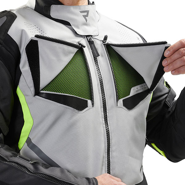 rebelhorn_motorycle-textile-jacket_hiker-iv-textile-jacket_black-grey-fluo-yellow_detail2.jpg