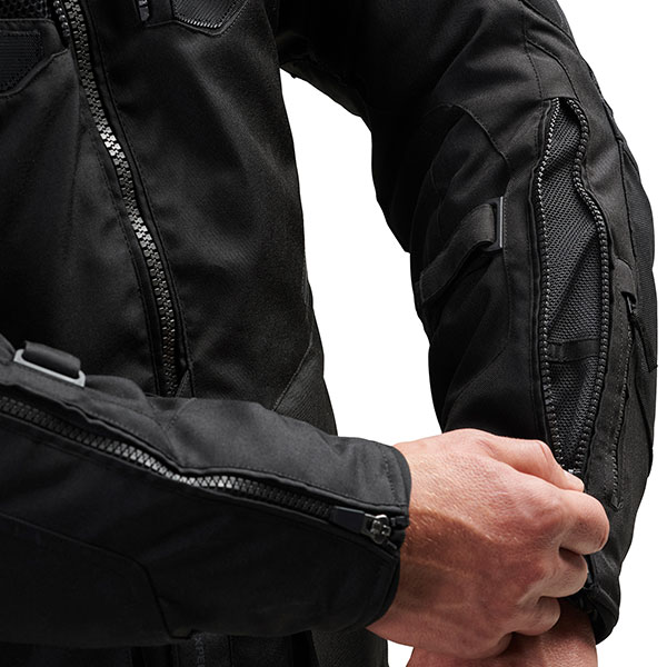 rebelhorn_motorycle-textile-jacket_hiker-iv-textile-jacket_black_detail3.jpg