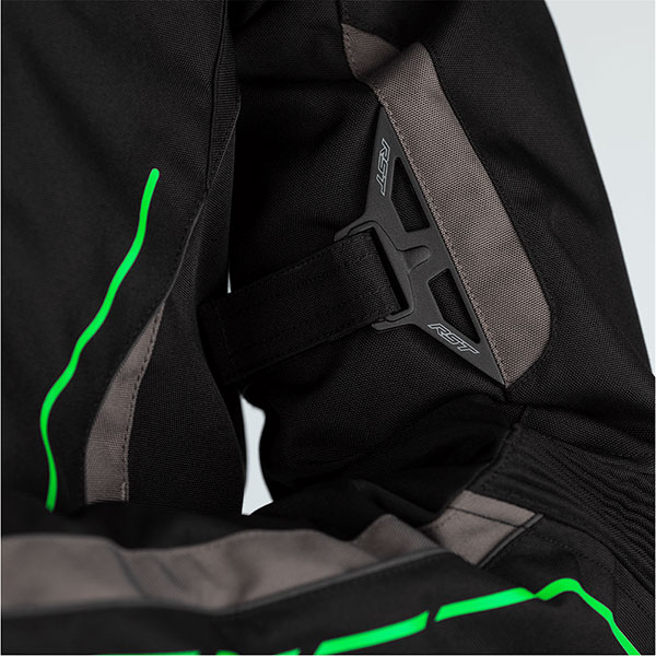 rst_jacket_textile_s-1_black-grey-neon-green_detail2.jpg