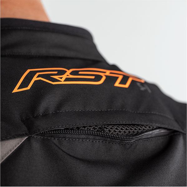 rst_jacket_textile_s-1_black-grey-neon-orange_detail2.jpg