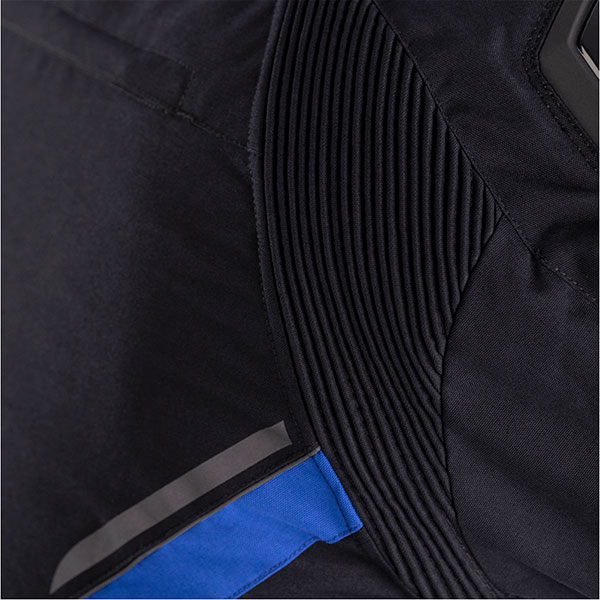 rst_jacket_textile_sabre-airbag_black-white-blue_detail4.jpg