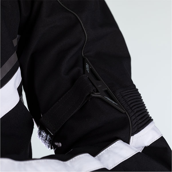 rst_jacket_textile_sabre_black-white_detail2.jpg