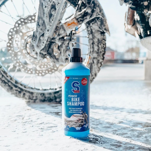 s100_cleaners_power-bike-shampoo_1l_detail1.jpg