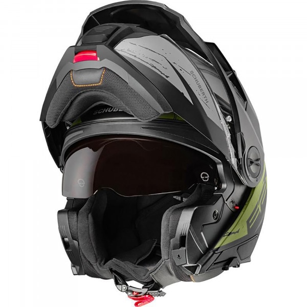 schuberth_helmet_e2_explorer-green_detail2.jpg