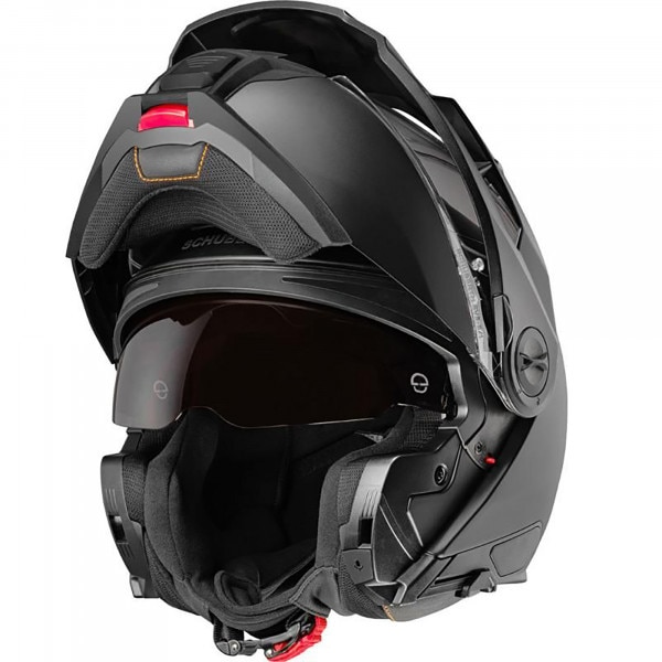 schuberth_helmet_e2_matt-black_detail2.jpg