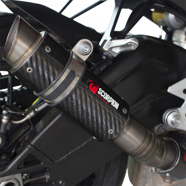 scorpion-exhaust_rp1-gp_bmw_s1000r_14-16_carbon_on-bike-close.jpg