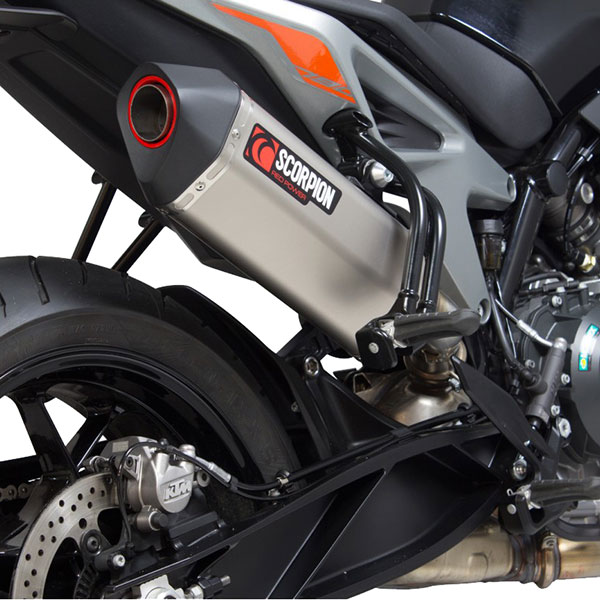 scorpion-exhaust_serket-parallel_ktm_duke-790_titanium_on-bike.jpg