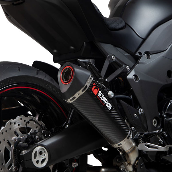 scorpion-exhaust_serket-taper_kawasaki-z1000-euro4_17-20_carbon_on-bike.jpg