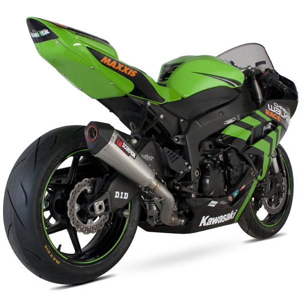 scorpion-exhaust_serket-taper_kawasaki_zx6r_09-12_on-bike-diagonal.jpg