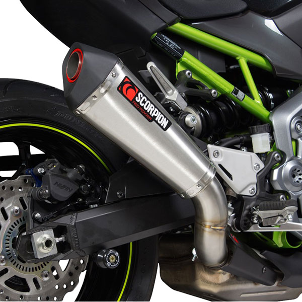 scorpion-exhaust_serket_kawasaki_z900-17-18_steel_on-bike.jpg