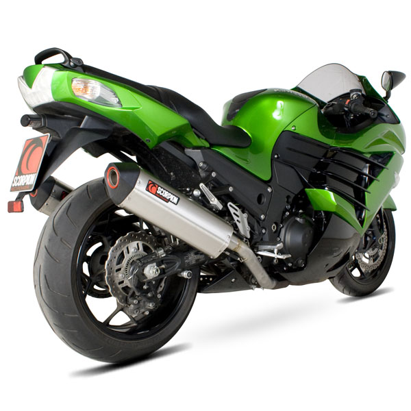 scorpion-exhaust_serket_kawasaki_zzr1400_12-13_on-bike-diagonal.jpg