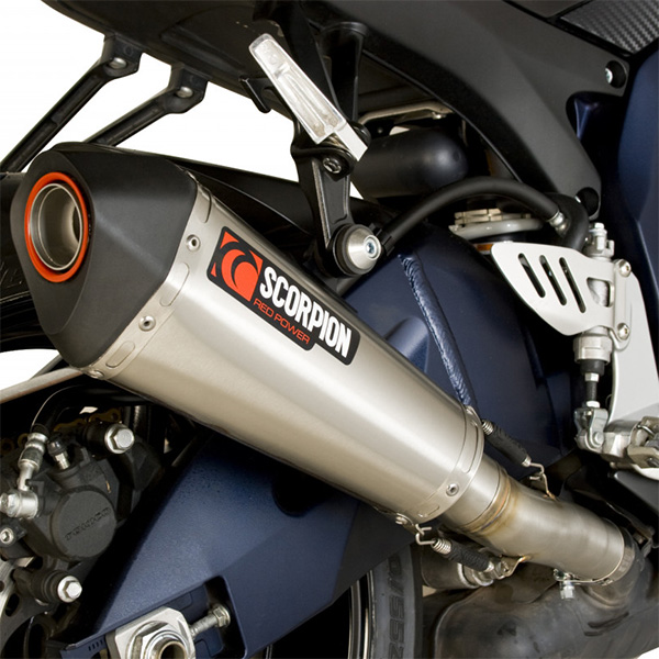 scorpion-exhausts_serket-taper_suzuki-gsx-r600-750_k8-k9-l0_stainless-steel_on-bike-close-up.jpg