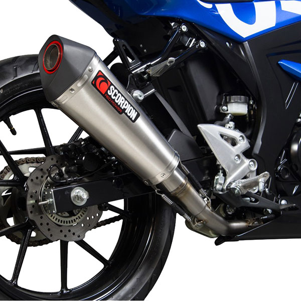 scorpion-exhausts_serket_full-system_suzuki-gsx-r125_17-18_steel_on-bike-close.jpg