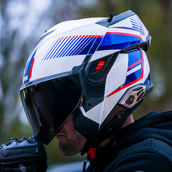 shark_helmets_flip-front_oxo_sikter-white-blue-red_lifestyle2.jpg