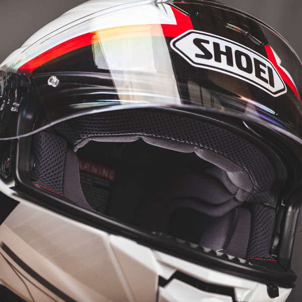 shoei_helmet_gt-air-2_affair-tc-6_lifestyle8.jpg