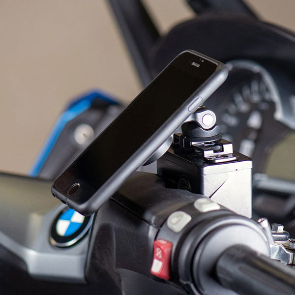 sp-connect_phone-mounts-and-cases_brake-mount_lifestyle4.jpg