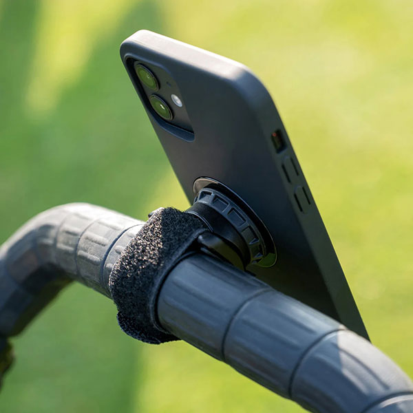 sp-connect_phone-mounts-and-cases_spc+-universal-mount_lifestyle2.jpg