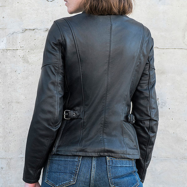 spidi_leather-jacket_ladies-rock-leather-jacket_black_lifestyle1.jpg