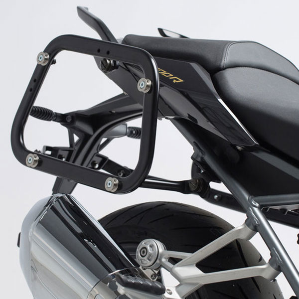 sw-motech-evo-side-carriers--bmw-r1200r-r1200rs-(15-).jpg