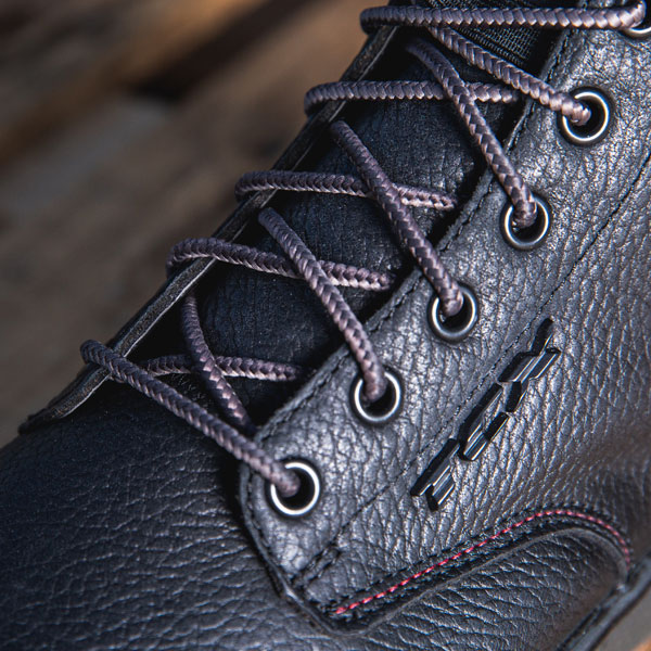 tcx_boots_dartwood-gtx_black_lifestyle5.jpg