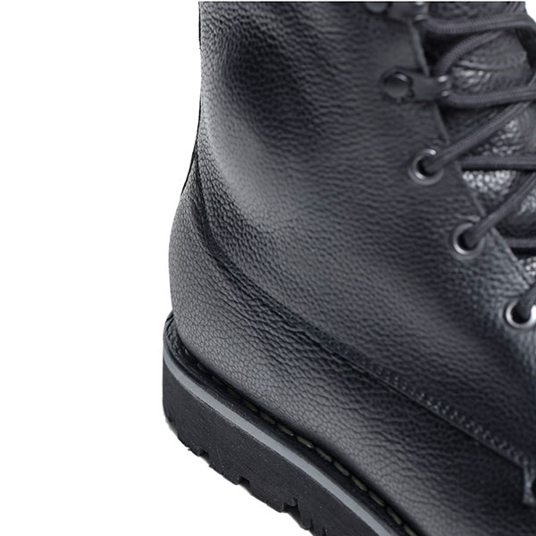 tcx_boots_hero-2-wp_black_detail9.jpg