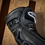 alpinestars_boots_smx-plus-v2-gore-tex_black-silver_lifestyle6.jpg