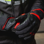 alpinestars_gloves_valparaiso-v2-drystar_black-bright-red_lifestyle2.jpg