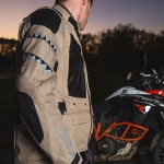 alpinestars_jacket-textile_mowat-drystar_sand-black_lifestyle5.jpg