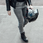 bull-it_motorcycle-jeans_ladies-willow-slim-covec-jeans_grey_lifestyle1.jpg