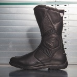 dainese_boots_fulcrum-gt-gore-tex_black-black_lifestyle3.jpg