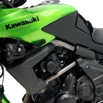 denali_mounts_soundbomb-horn-mount_kawasaki-versys-650-10-14_lifestyle1.jpg