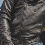 dxr_leather_jacket_vinz-ce_black_lifestyle3.jpg