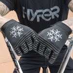 fist_motocross-gloves_handwear-gloves_frosty-snow-tone_lifestyle2.jpg