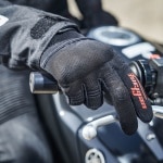 furygan_textile_gloves_jet-d30_black-red_lifestyle1.jpg