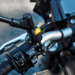 garmin_electronics_zumo-r1-bike-radar_detail2.jpg