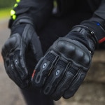 held_gloves_score-ktc_black_lifestyle-3.jpg