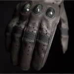 icon_gloves_outdrive_black_detail4.jpg