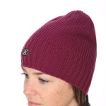 klim_essential-casual-beanie_raspberry-radiance.jpg