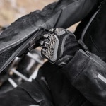 klim_leather-gloves_baja-s4_asphalt_lifestyle.jpg