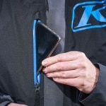 klim_textile_jacket_traverse-gore-tex-ce_black-kinetik-blue_lifestyle5.jpg