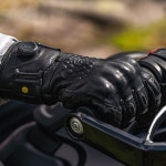 knox_coniston_textile_glove_black_detail2.jpg