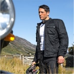 merlin_jacket-textile_nomad_black_lifestyle2.jpg