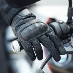 merlin_leather-glove_griffin-urban-d3o®-gloves_black_lifestyle1.jpg