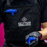 muc-off_clothing_apron_lifestyle.jpg