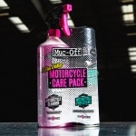 muc-off_motorcycle_care_pack_lifestyle2.jpg