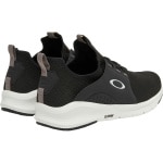 oakley_casual-wear-shoes_dry-trainers_jet-black_detail3.jpg