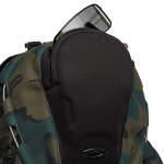 oakley_kitchen_sink_backpack_b1b_camo_hunter_detail5.jpg